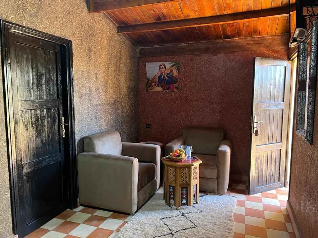 Dar Alfourssane Ferme D'Hote 瓦尔扎扎特 外观 照片